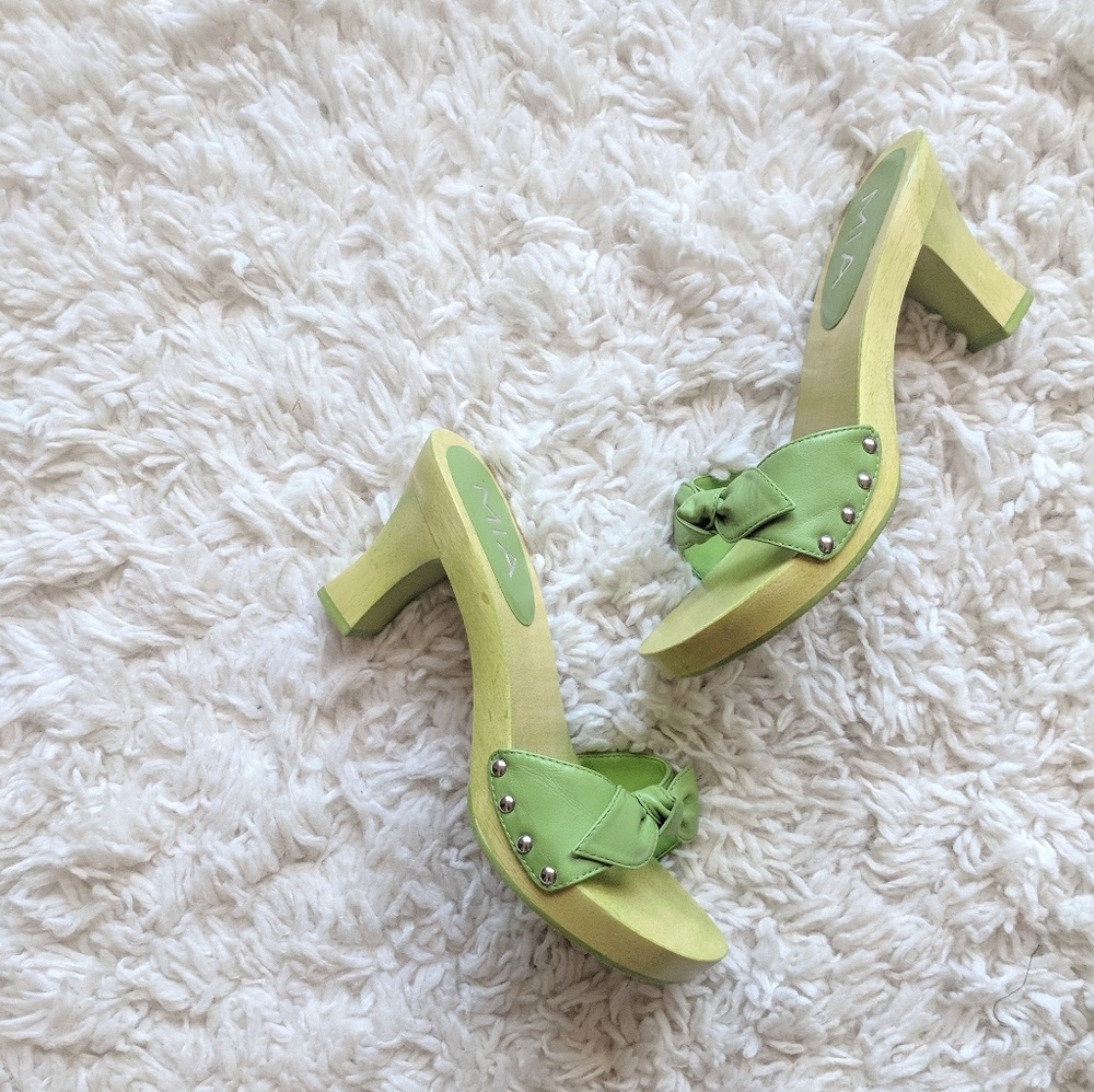 VTG Pinup Pumps